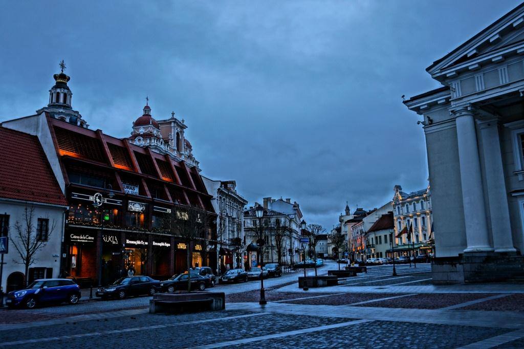 утро над литовской столицей