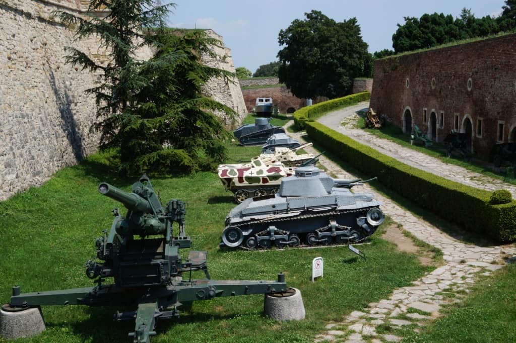 Vojennij musej v parke Kalemegdan Belgrad Serbia