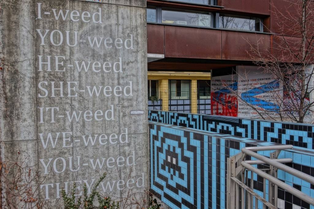 art-objekt-we-weed