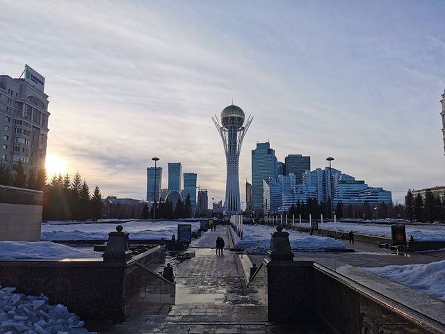 Астана - оазис среди бескрайних казахских степей  