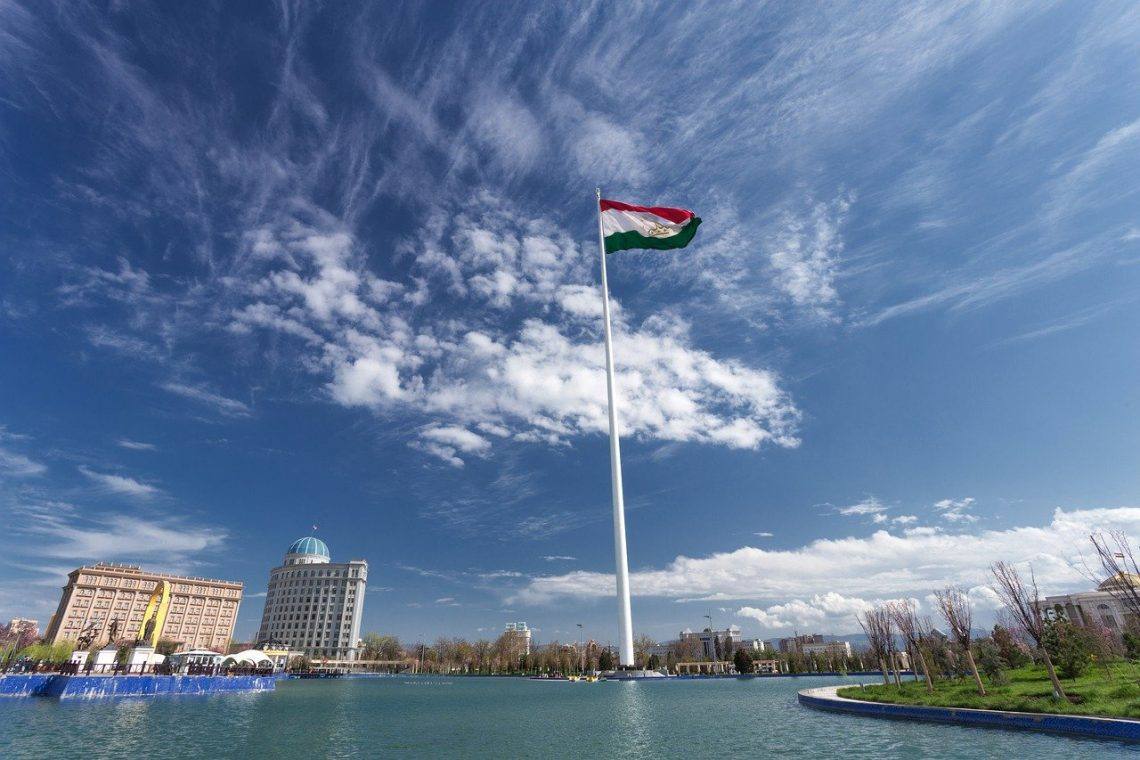 Душанбе - современная столица у подножия Памира