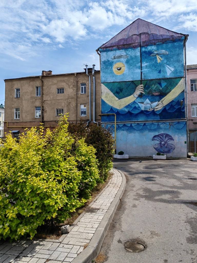chem-zanjatsja-v-mogileve-street-art