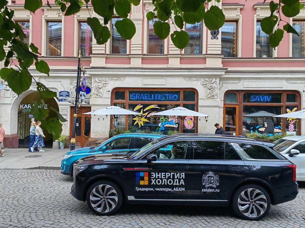 restorany-peterburga-gde-nedorogo-poest