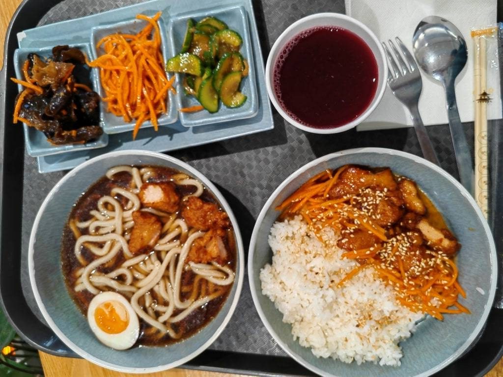 koreyskiy-obed-vasileostrovskiy-rynok