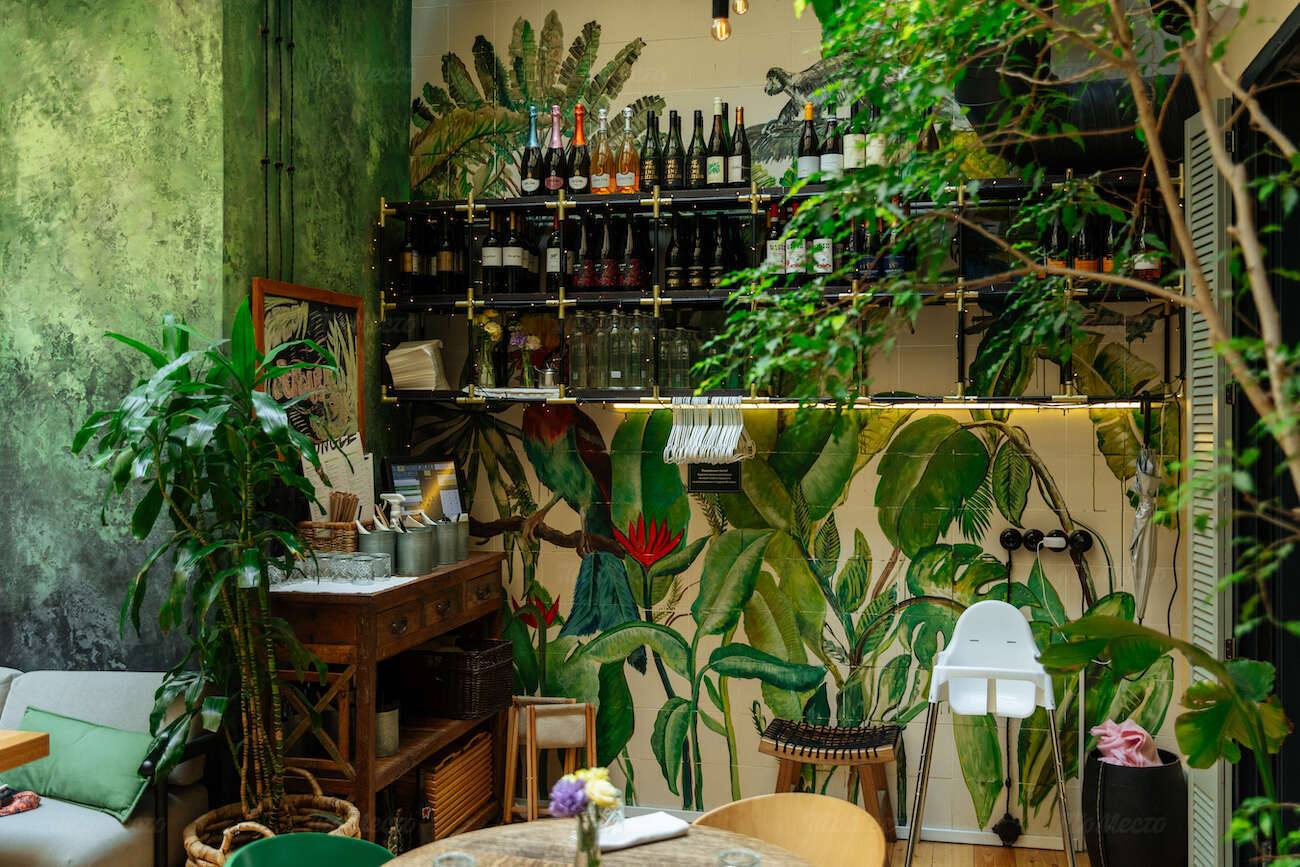 kafe-jungle-neobychnye-zavedenija-spb