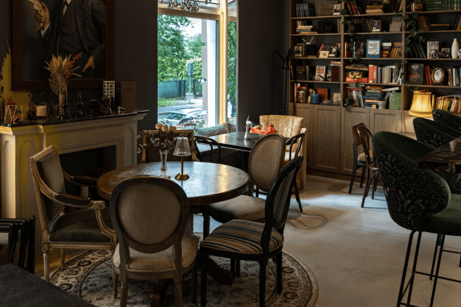 kofeynja-sekreter-spb