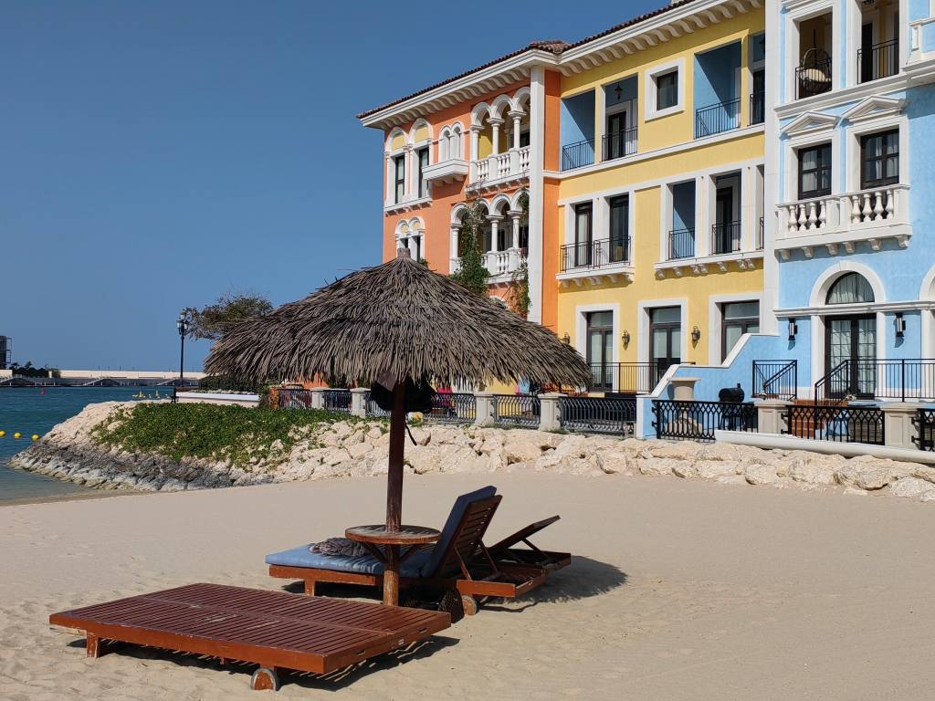 pljazh-na-ostrove-pearl