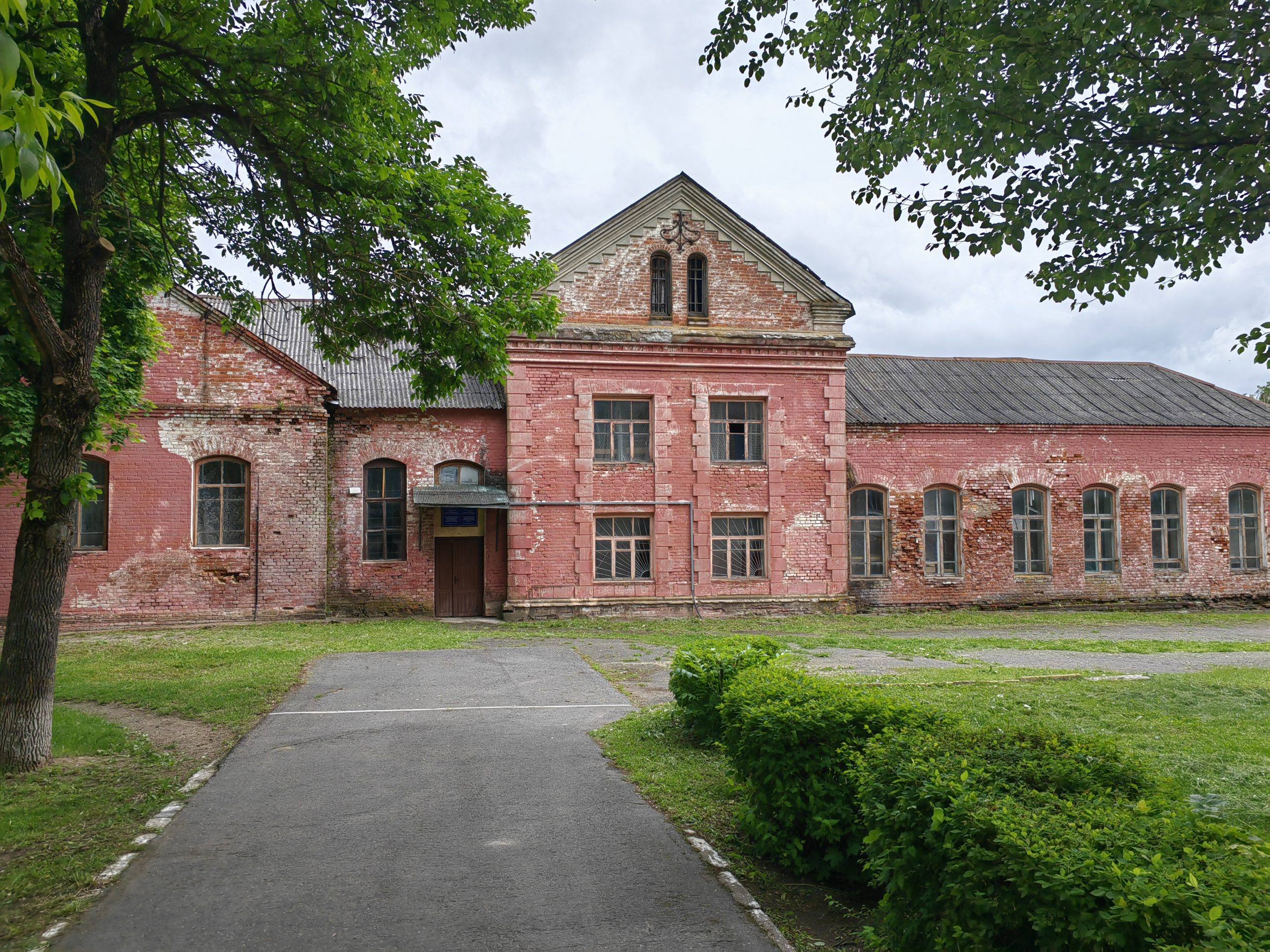 usadba-krasnyj-bereg-brovar