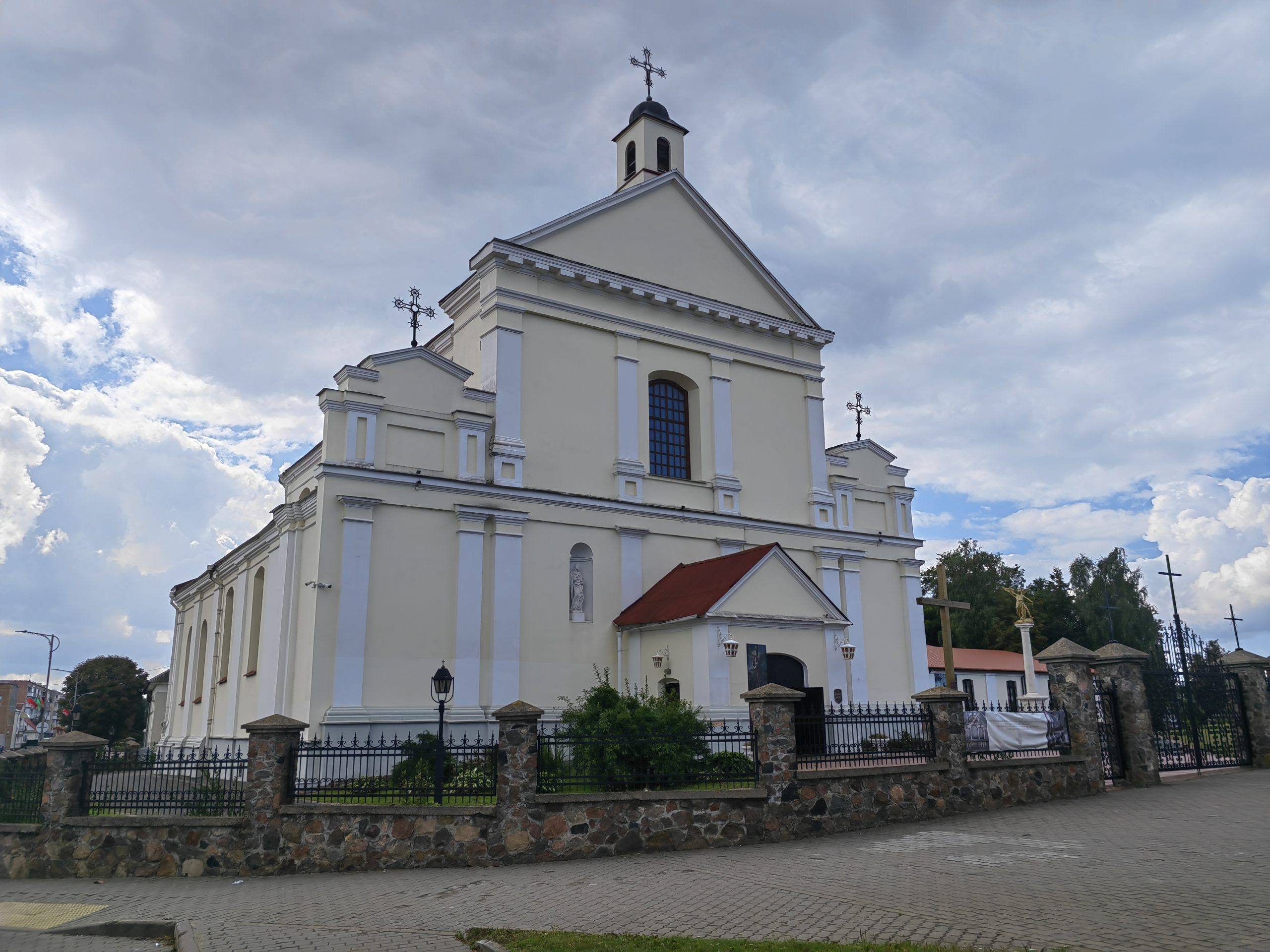 kostel-mihaila-novogrudok